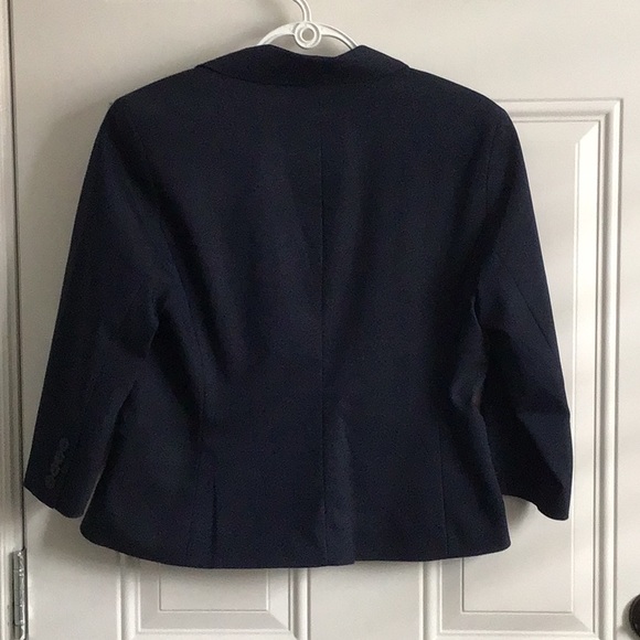 Cleo navy blue blazer, size 10 petite. - Picture 4 of 5